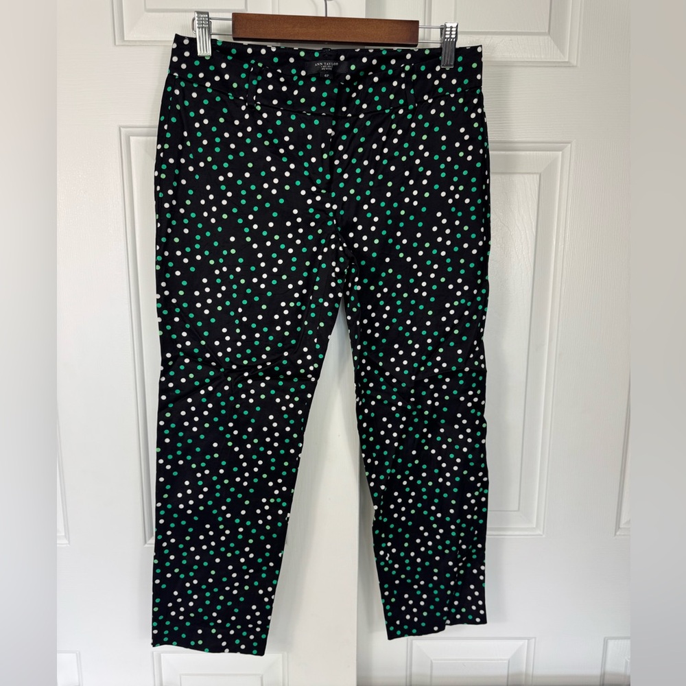 Ann Taylor Ankle Navy Pants With Green & White‎ Polka Dot Size 4P